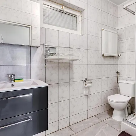 Piotr Ubytování v soukromí *